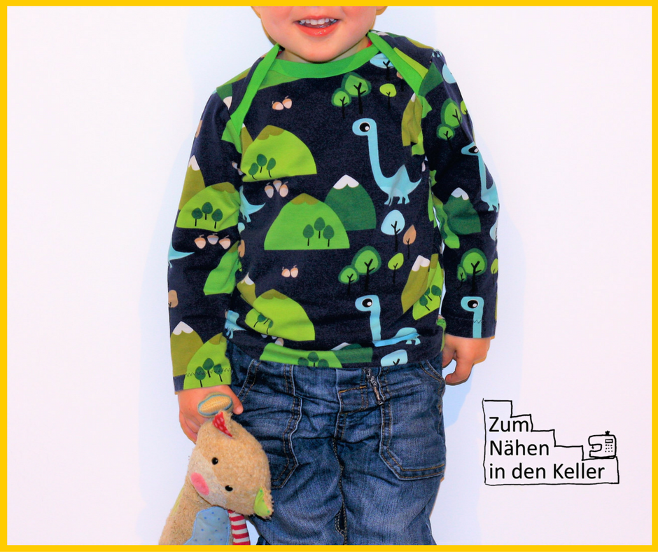 babyshirt klimperklein nähen amerikanischer Ausschnitt Dinosaurier für Jungs made for boys dinos jersey Zum Nähen in den Keller