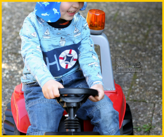 Raglanshirt Kids von Erbsenprinzessin aus Stoffonkel Jersey mit Booten Schiffen maritim. Applikation AHOI von Herzensbunt Design Rettungsring